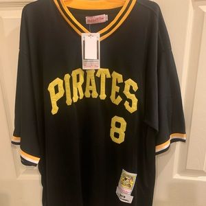 Brand new Mitchell and Ness pull over jersey Willie Stargell